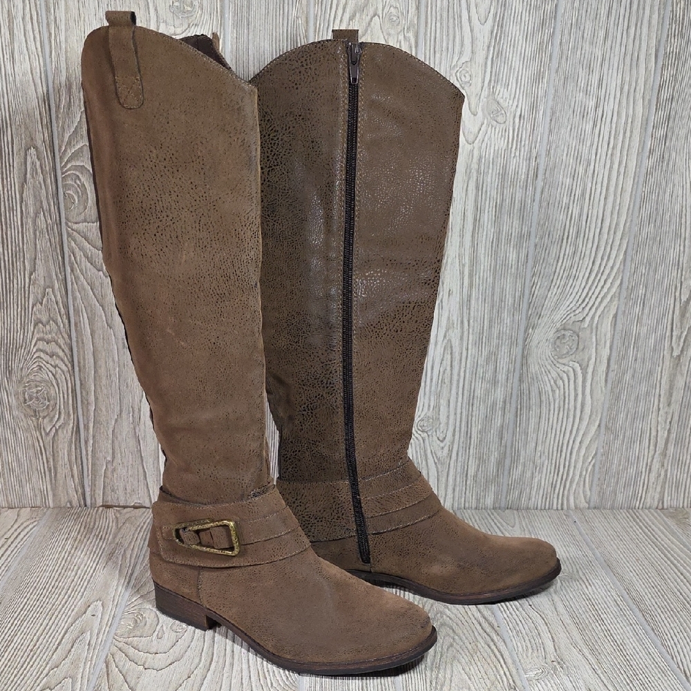 Crown Vintage Tan Suede Knee-High Heeled Boots